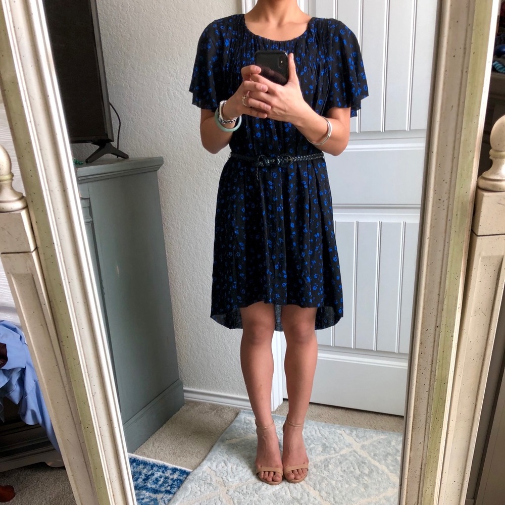 ‼️SOLD‼️ NWOT Short Sleeved High Low Dress